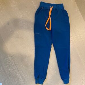 FIGS Women’s High Waisted Zamora Scrub Jogger Pants